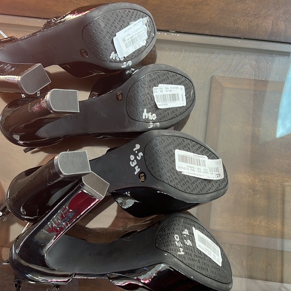 Gianni Bini Devi Patent Ankle Strap Platform Pumps - Picture 11 of 11